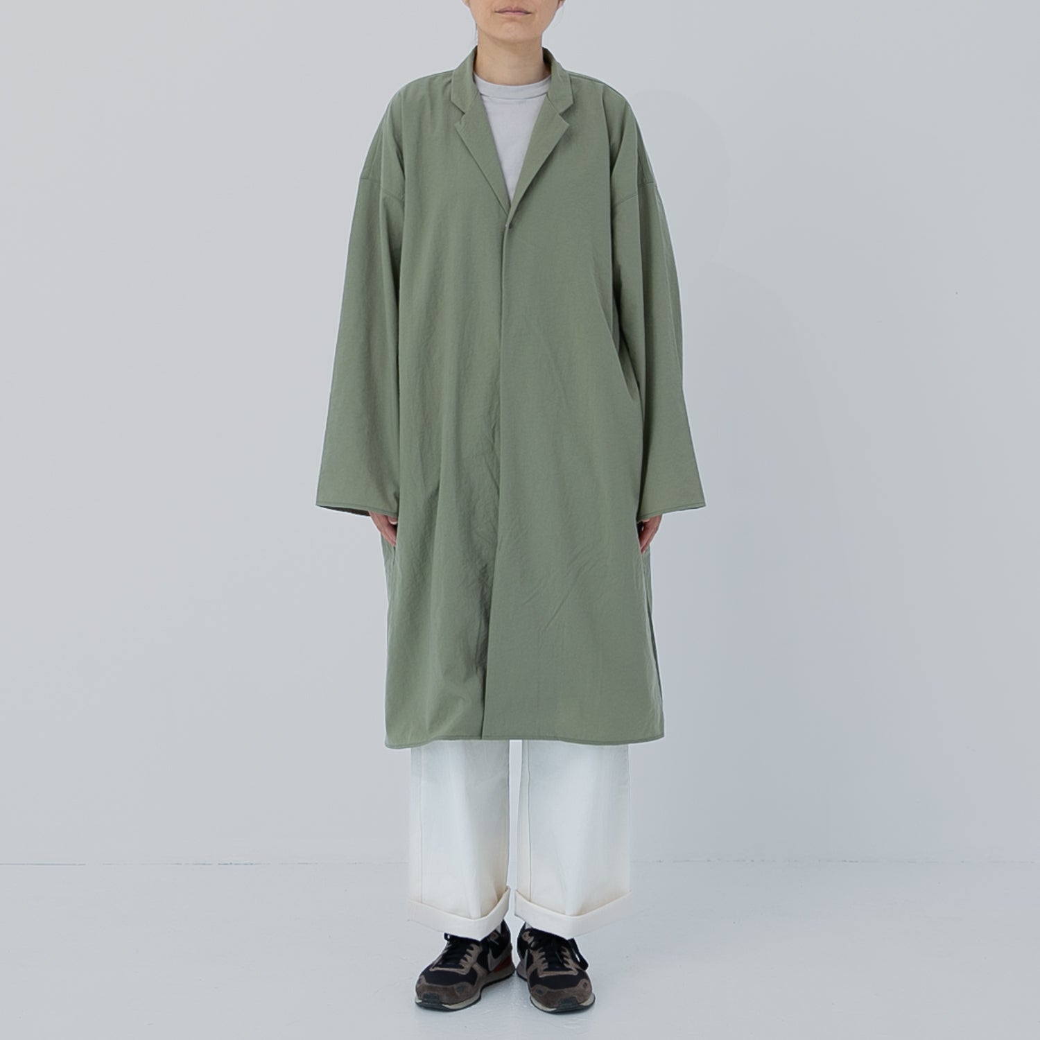 Nylon livery coat<br>tailored collar<br>No.2213
