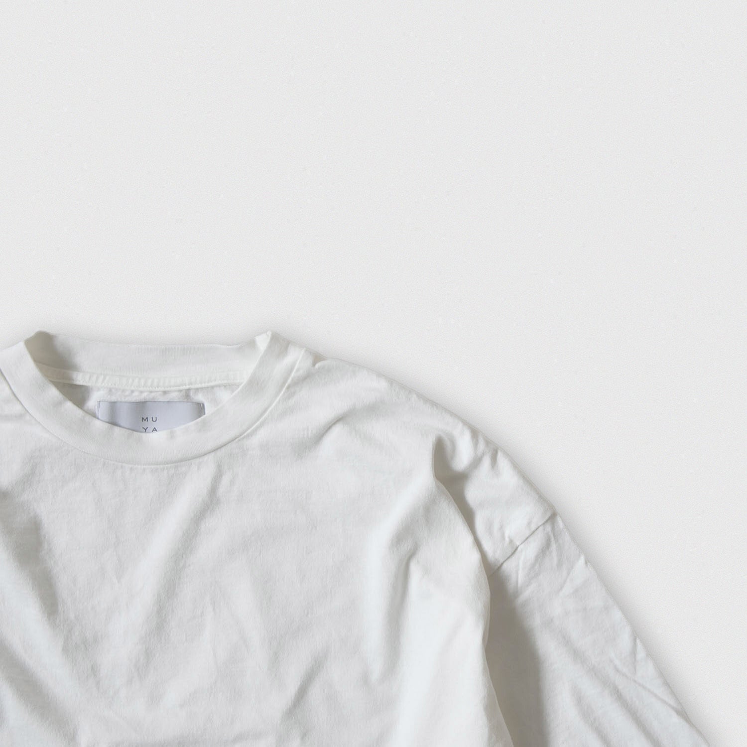 Straight T-shirts<br> No.2214