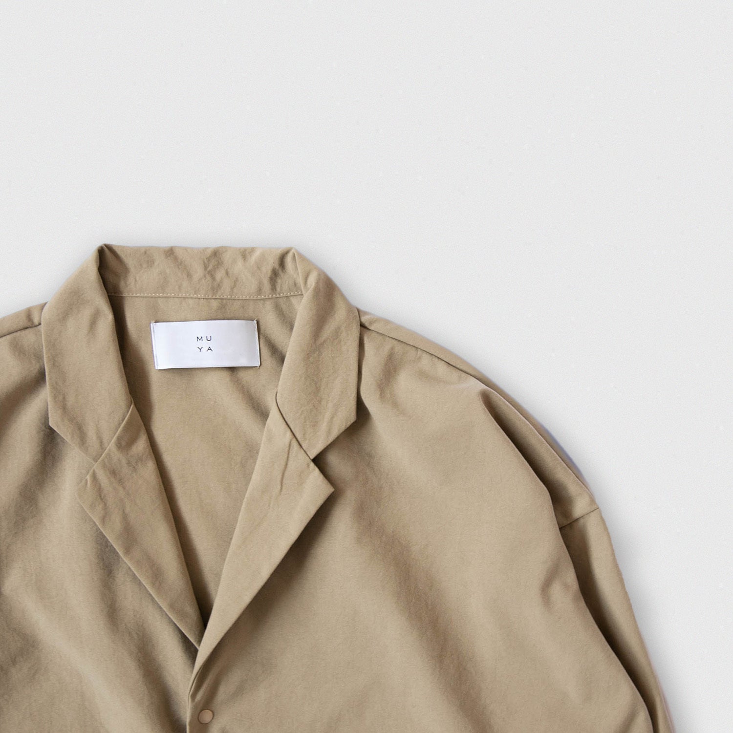 Nylon round cardigan<br> tailored collar<br> No.2560