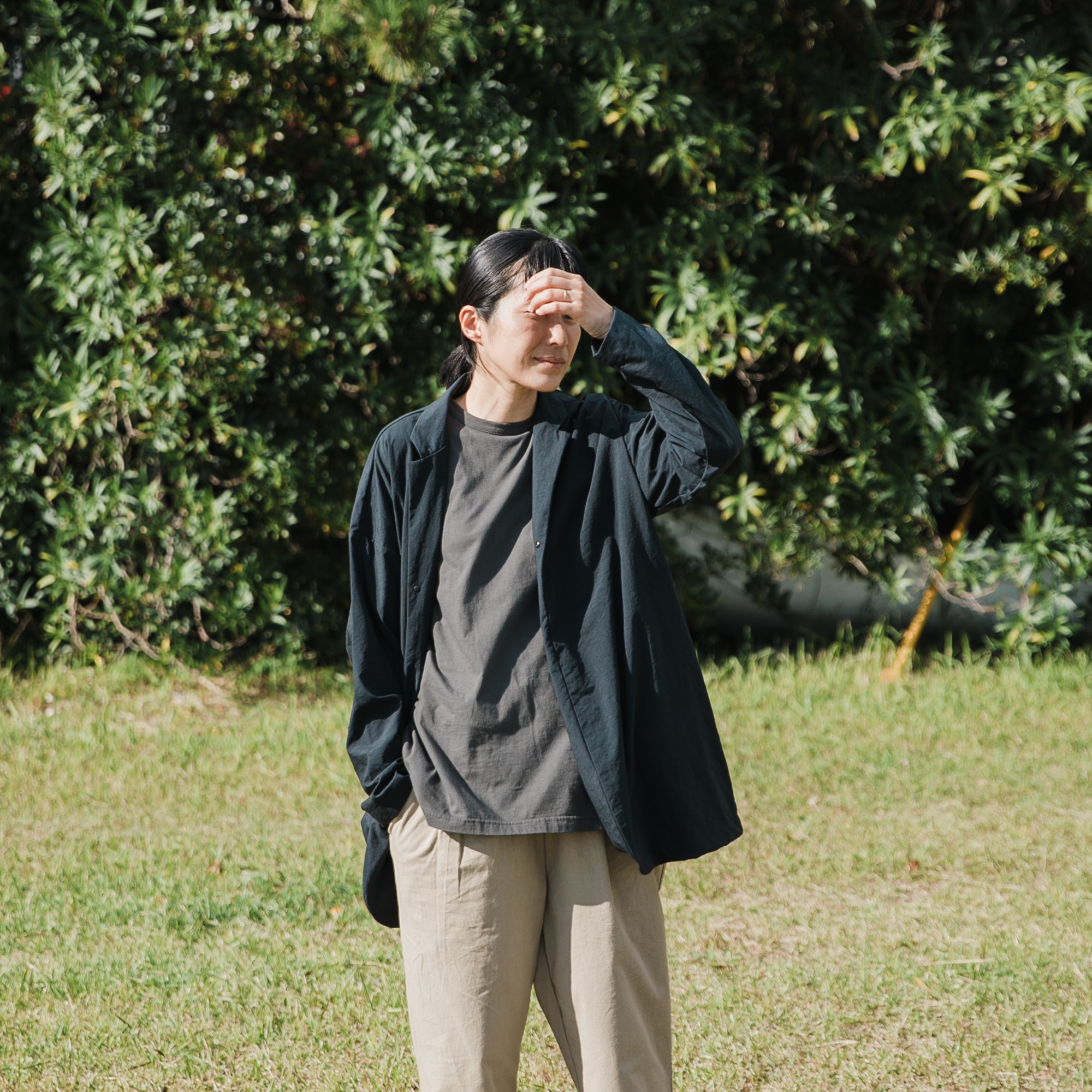 Nylon round cardigan<br> tailored collar<br> No.2560