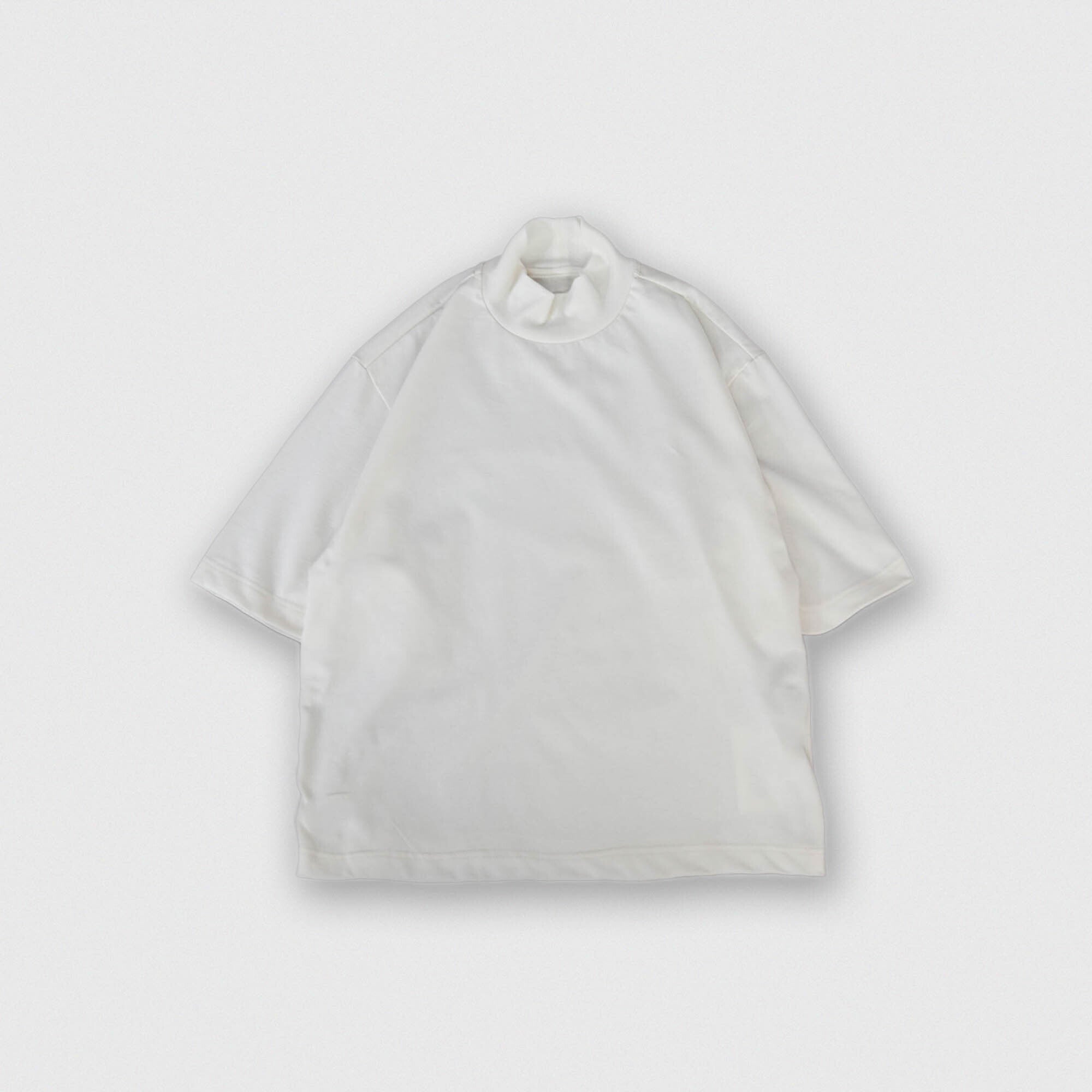 Half sleeve<br>high neck T-shirts<br>No.2580