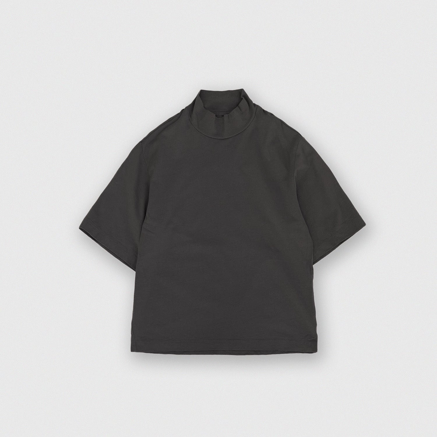 Half sleeve<br>high neck T-shirts<br>No.2580