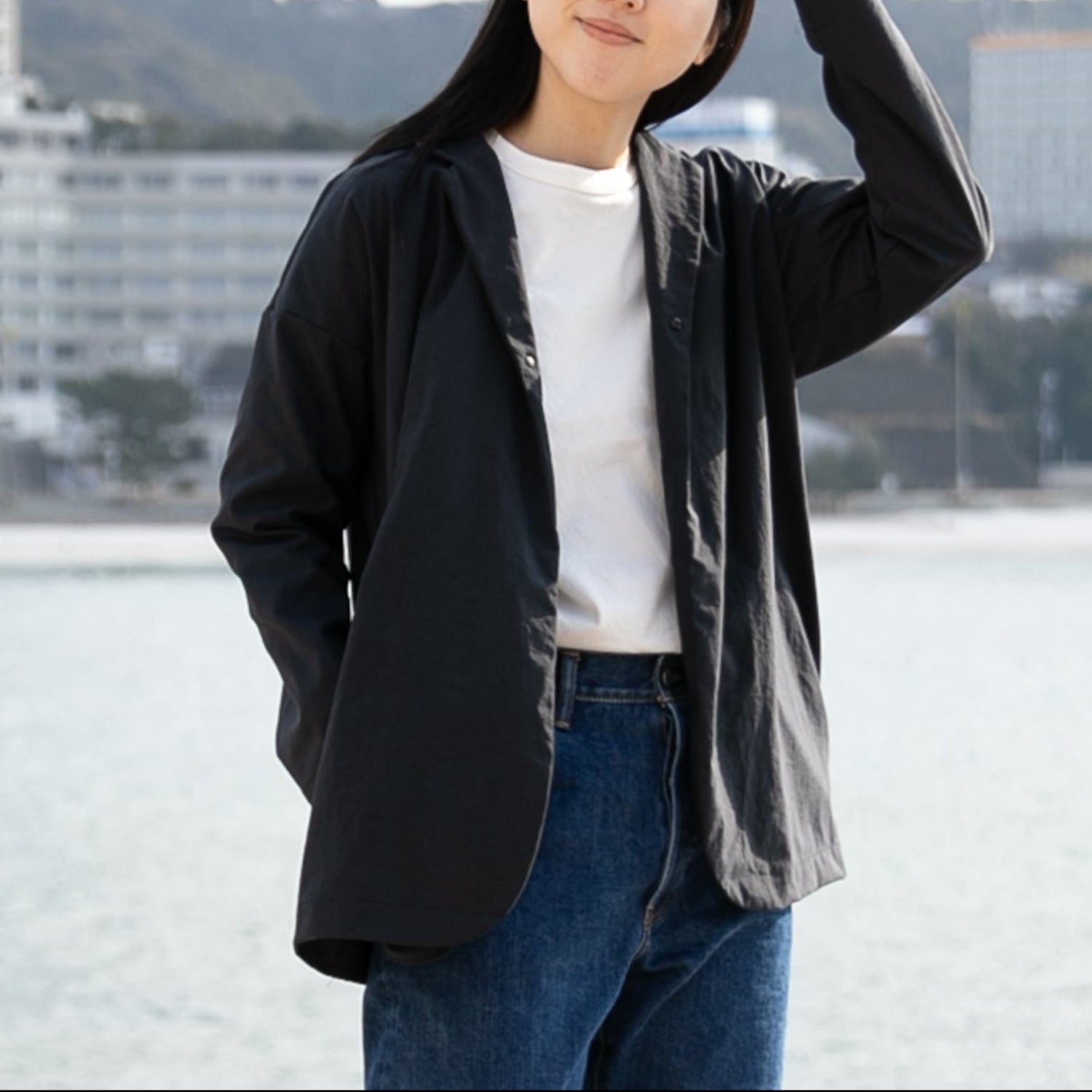 Nylon round cardigan<br> tailored collar<br> No.2560