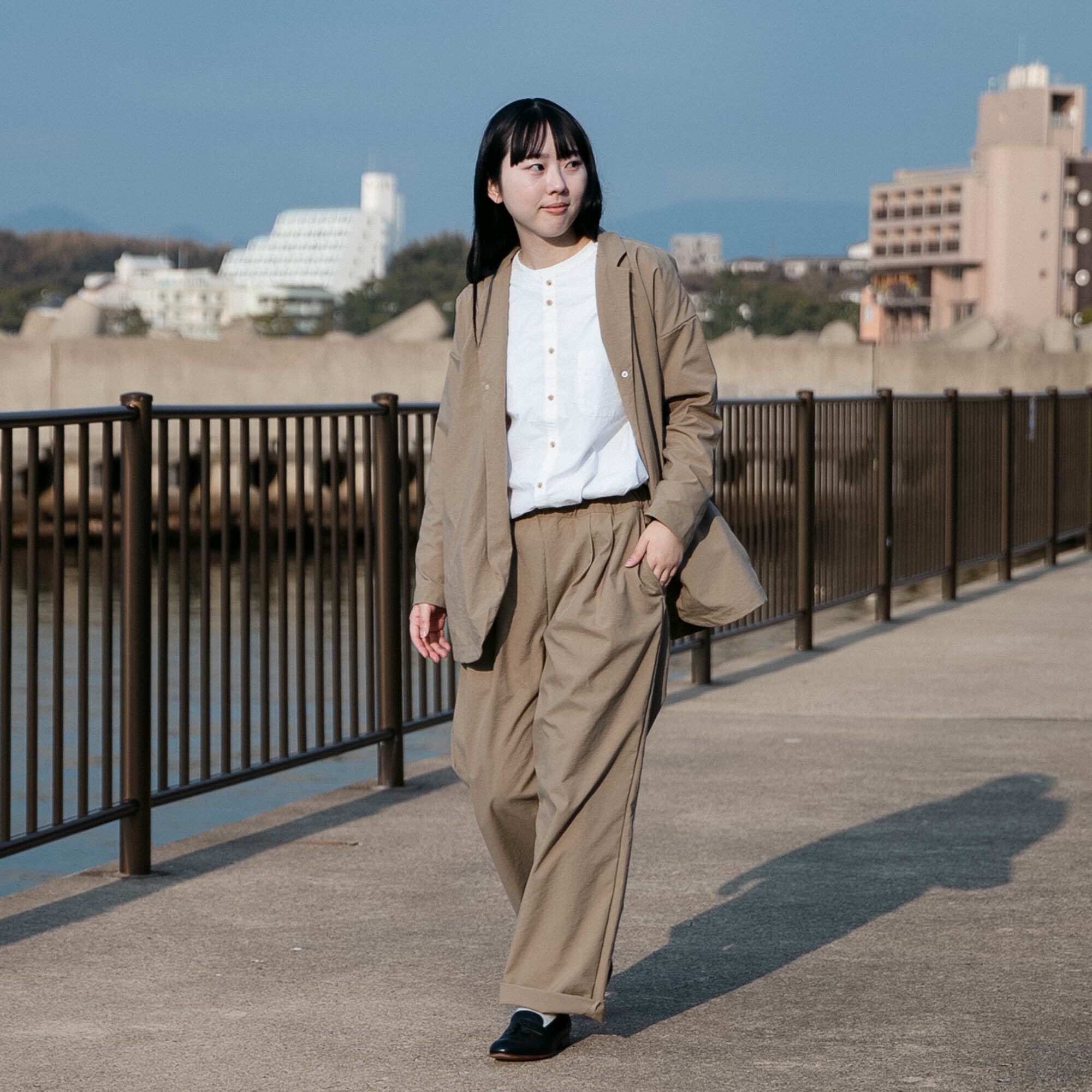 Nylon round cardigan<br>tailored collar<br>No.2560