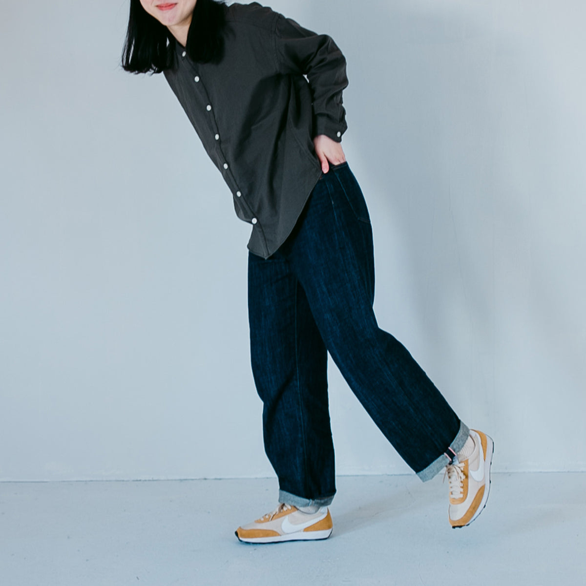 Drop shoulder<br>Atelier shirts relax<br>Stand collar<br>No. 2304