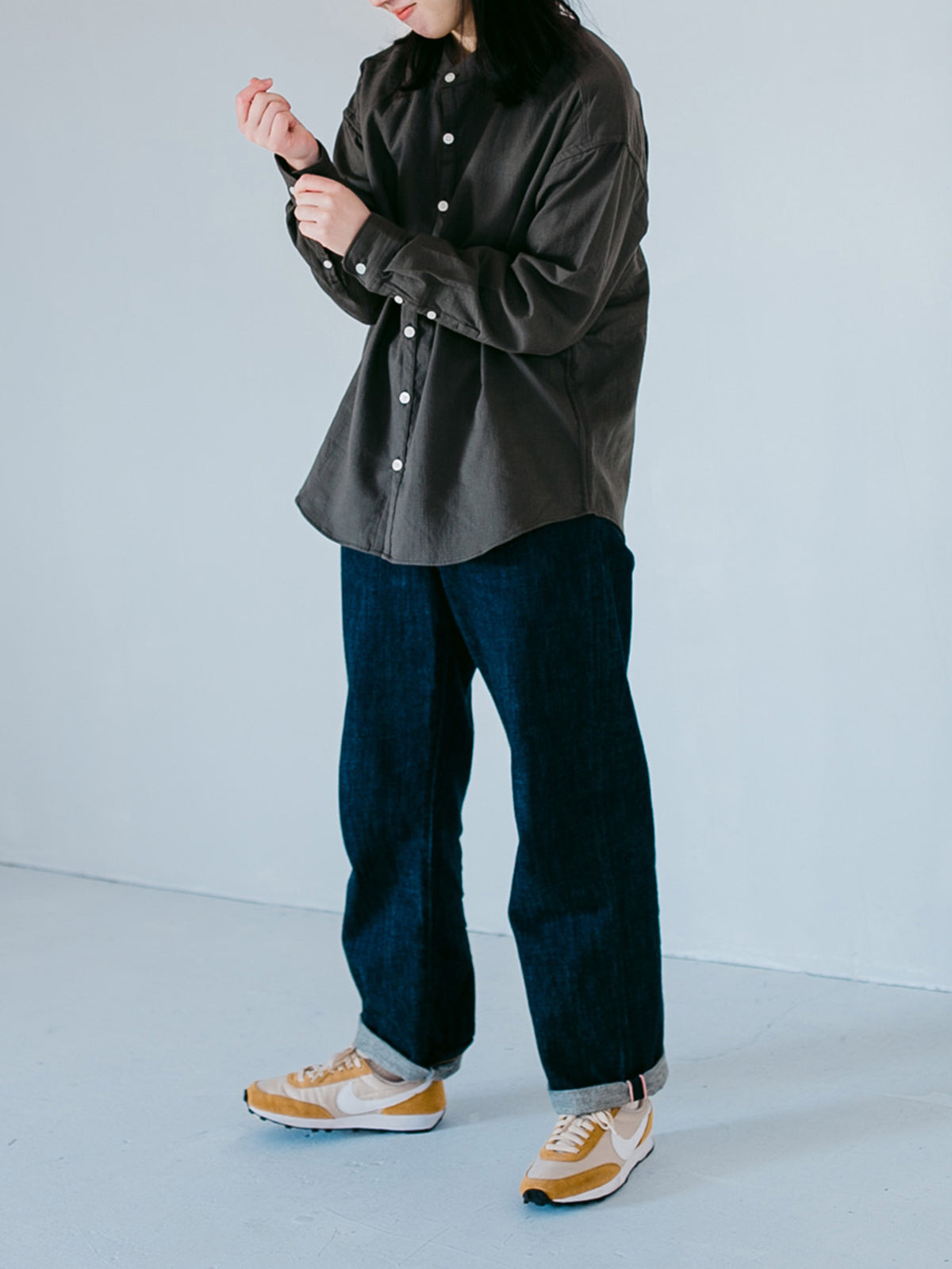 Drop shoulder<br>Atelier shirts relax<br>Stand collar<br>No. 2304