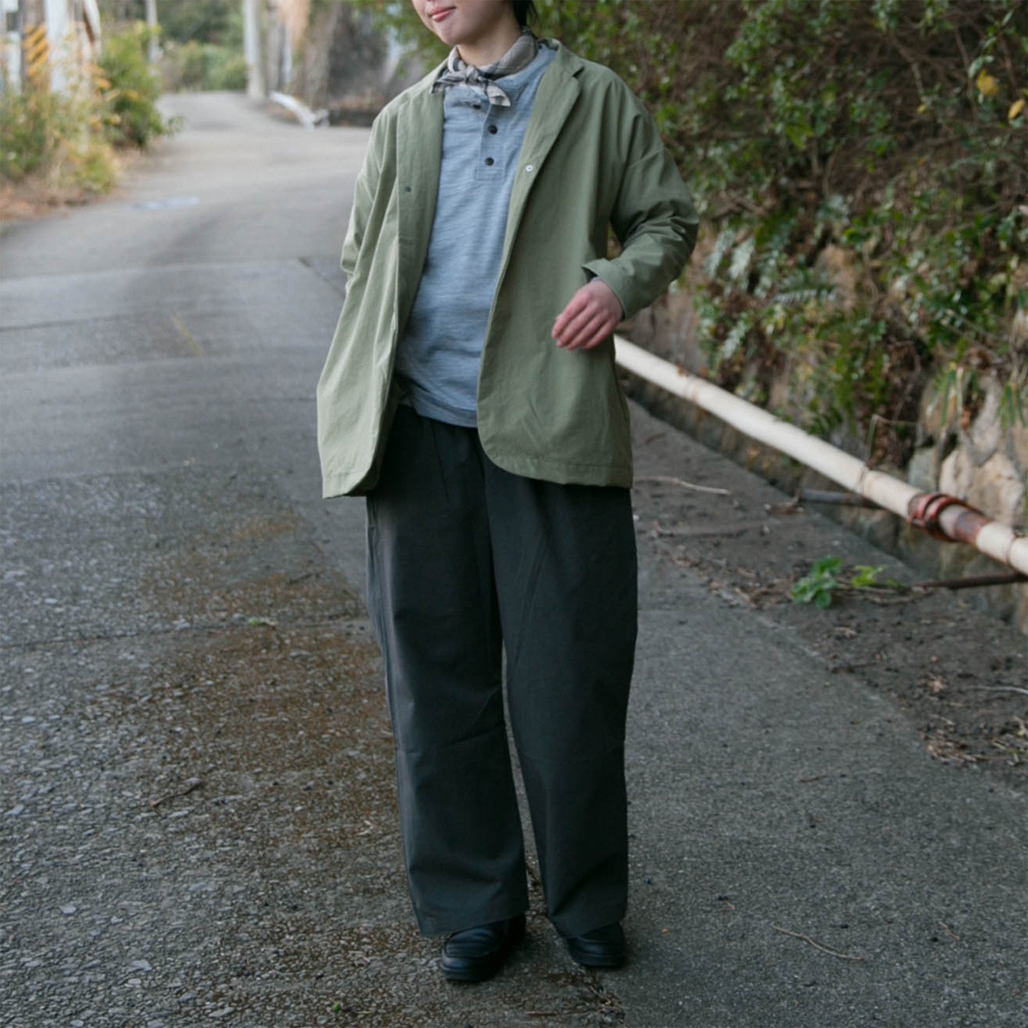 Nylon round cardigan<br>tailored collar<br>No.2560