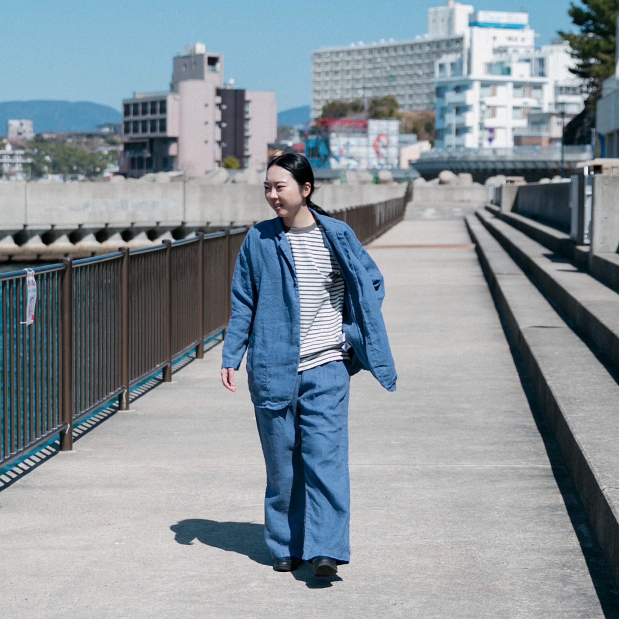 Linen round cardigan<br>tailored collar<br>No.2563