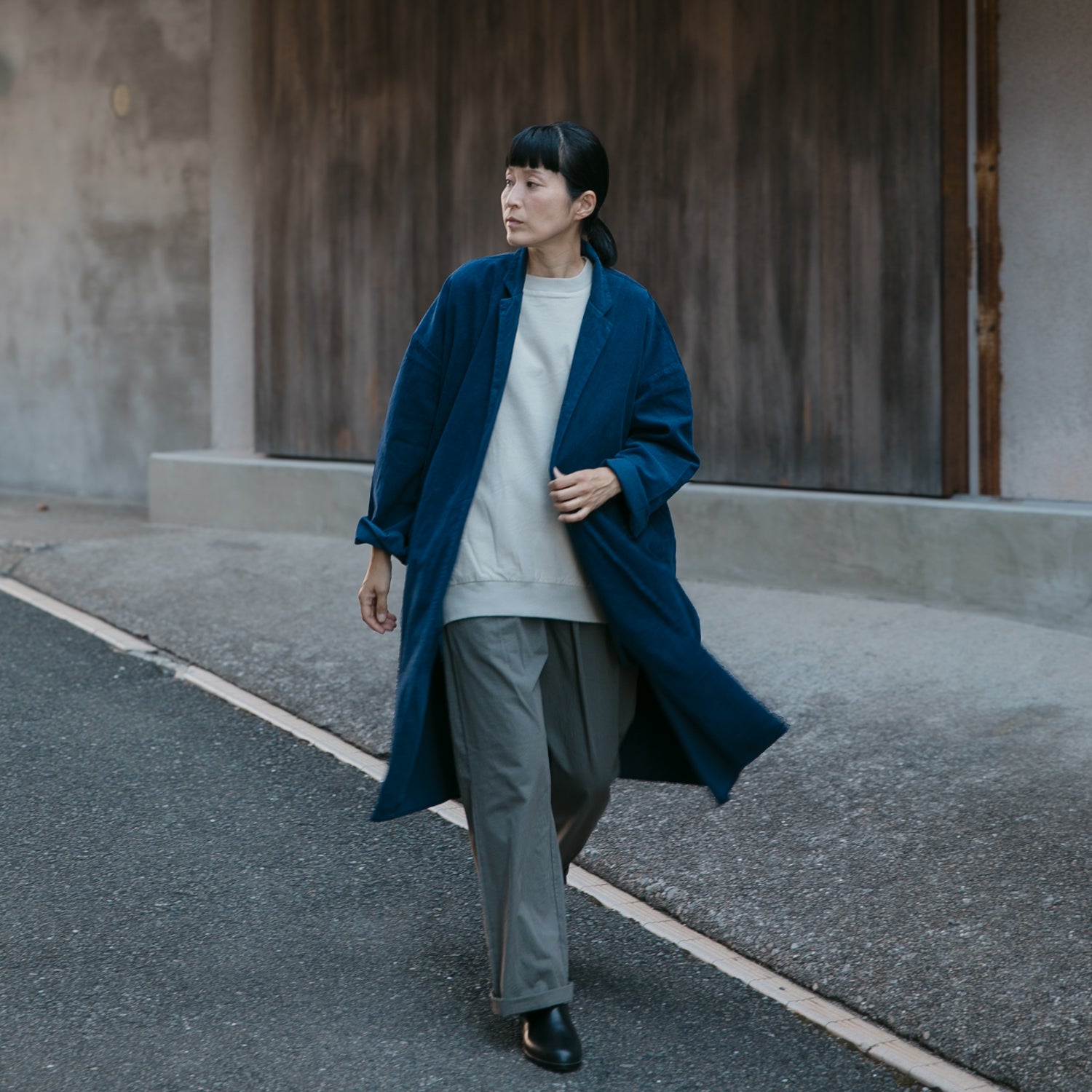 Corduroy<br> livery coat<br> tailored collar<br> No.2609