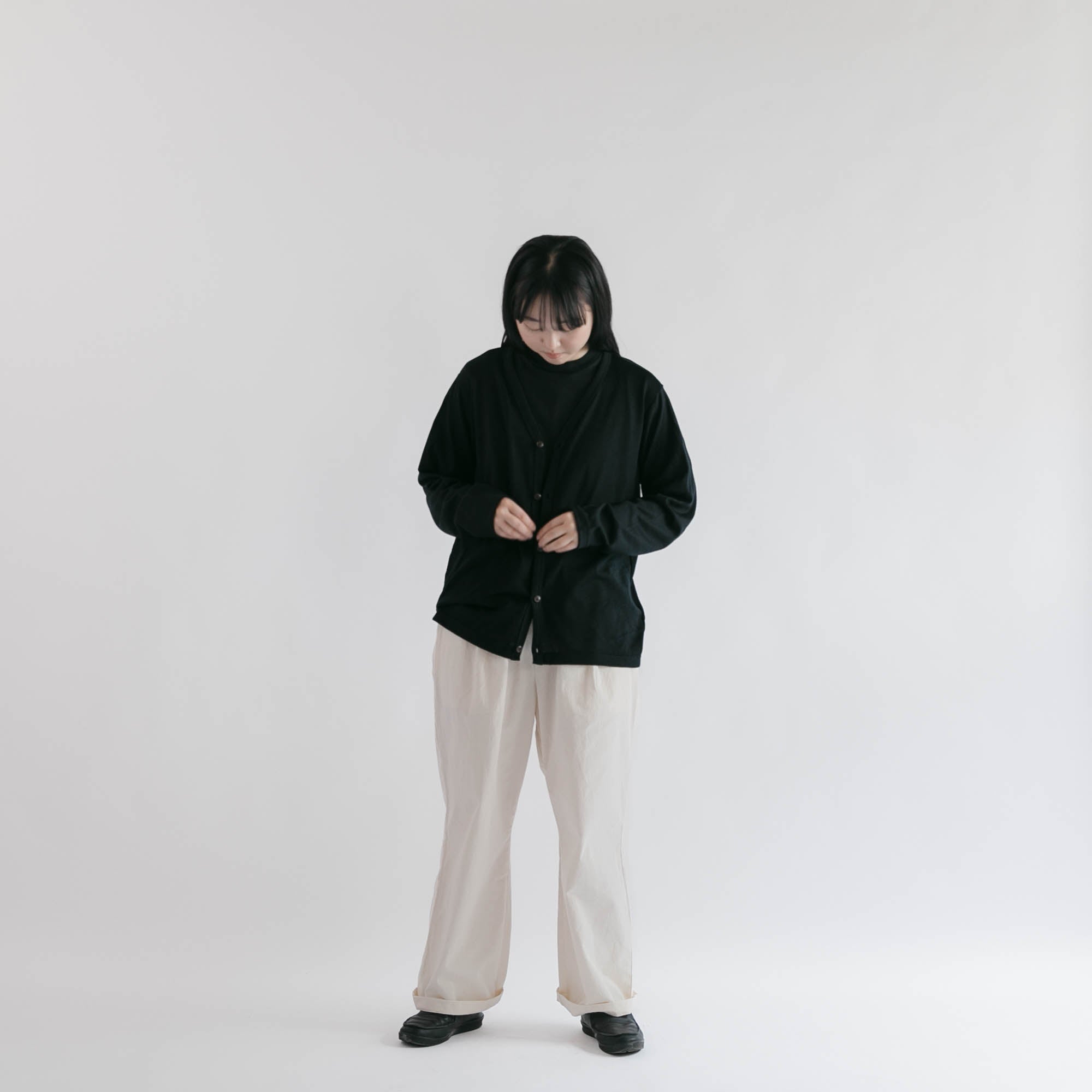 Merino wool<br> V-neck cardigan<br> No.2624