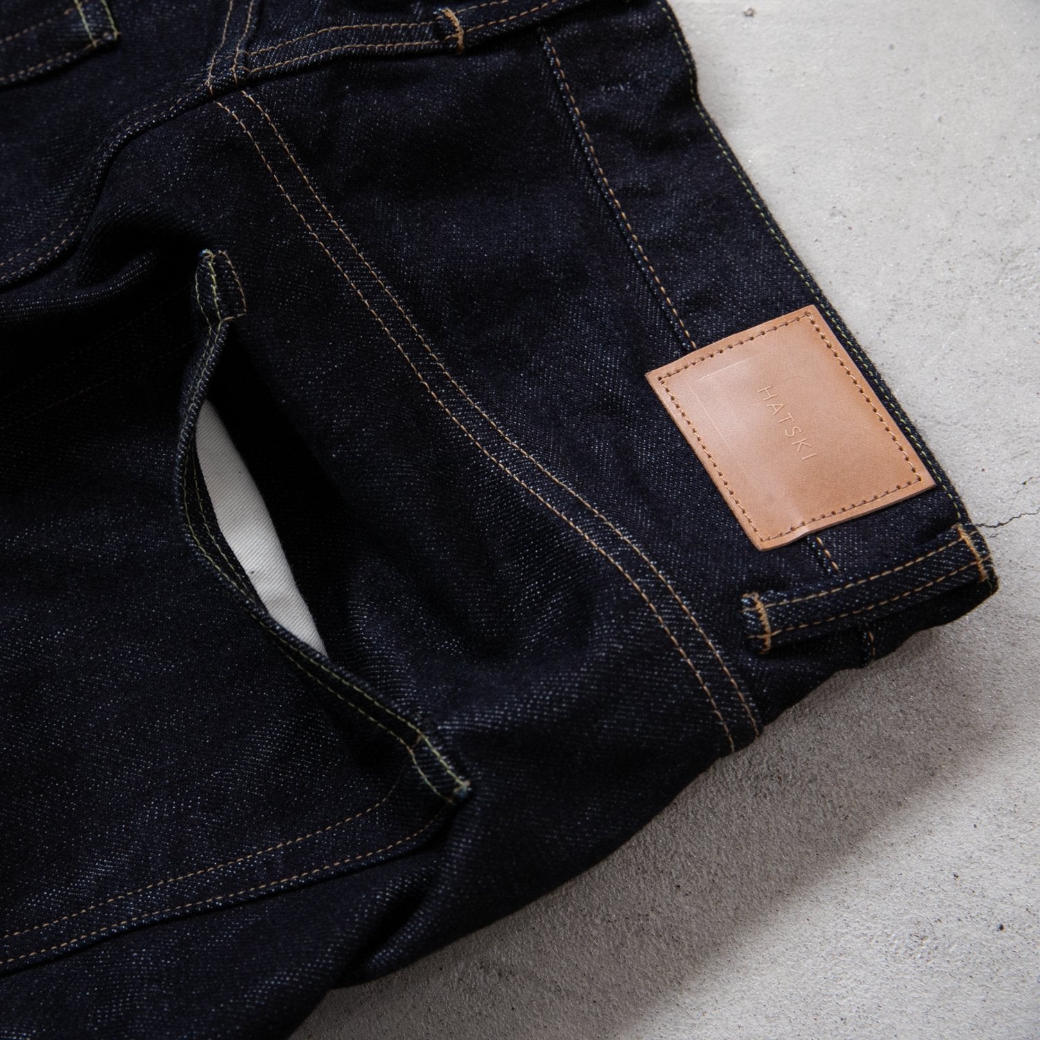 HATSKI/Wide Tapered Denim