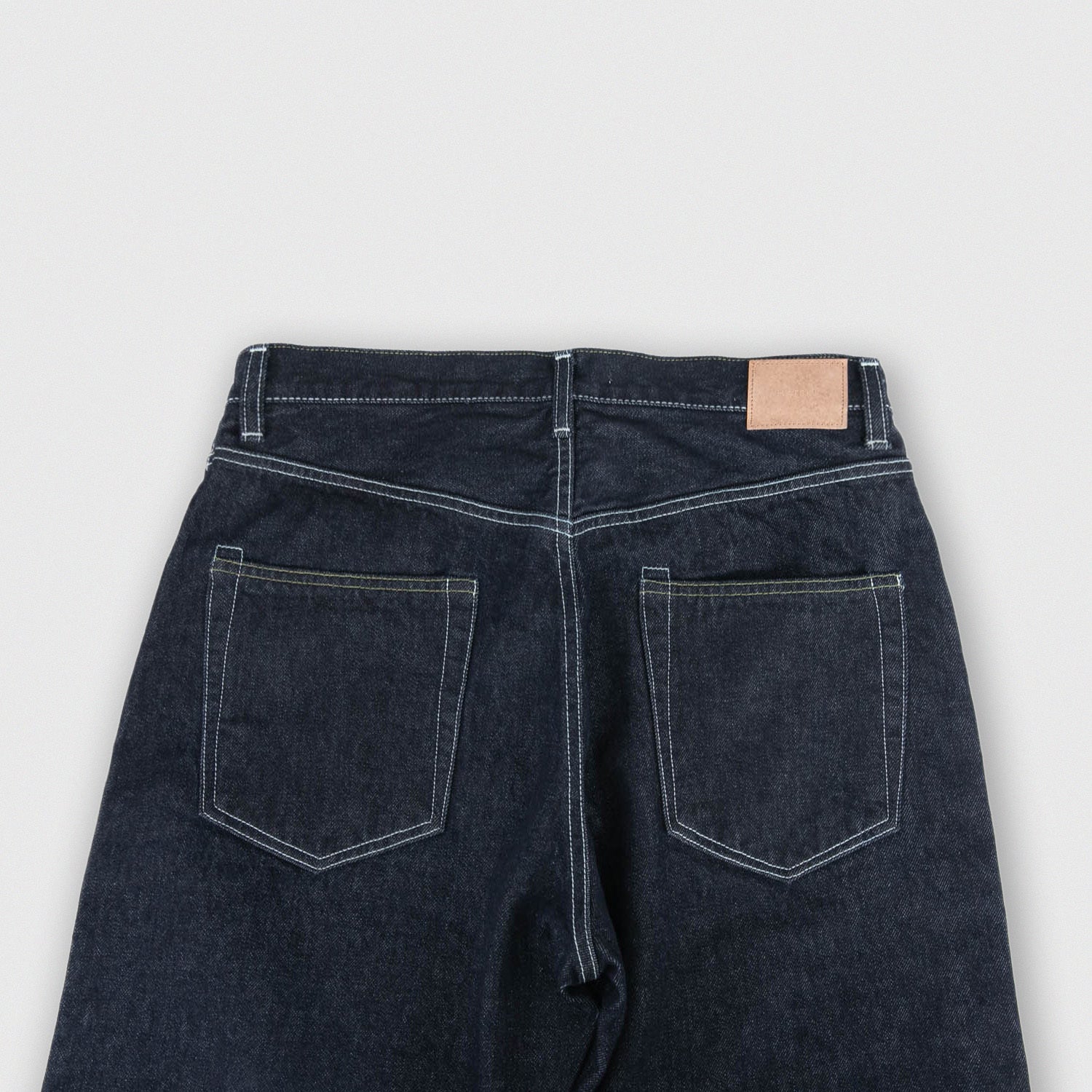 HATSKI<br>Wide Tapered Denim<br>HTK-Denim03