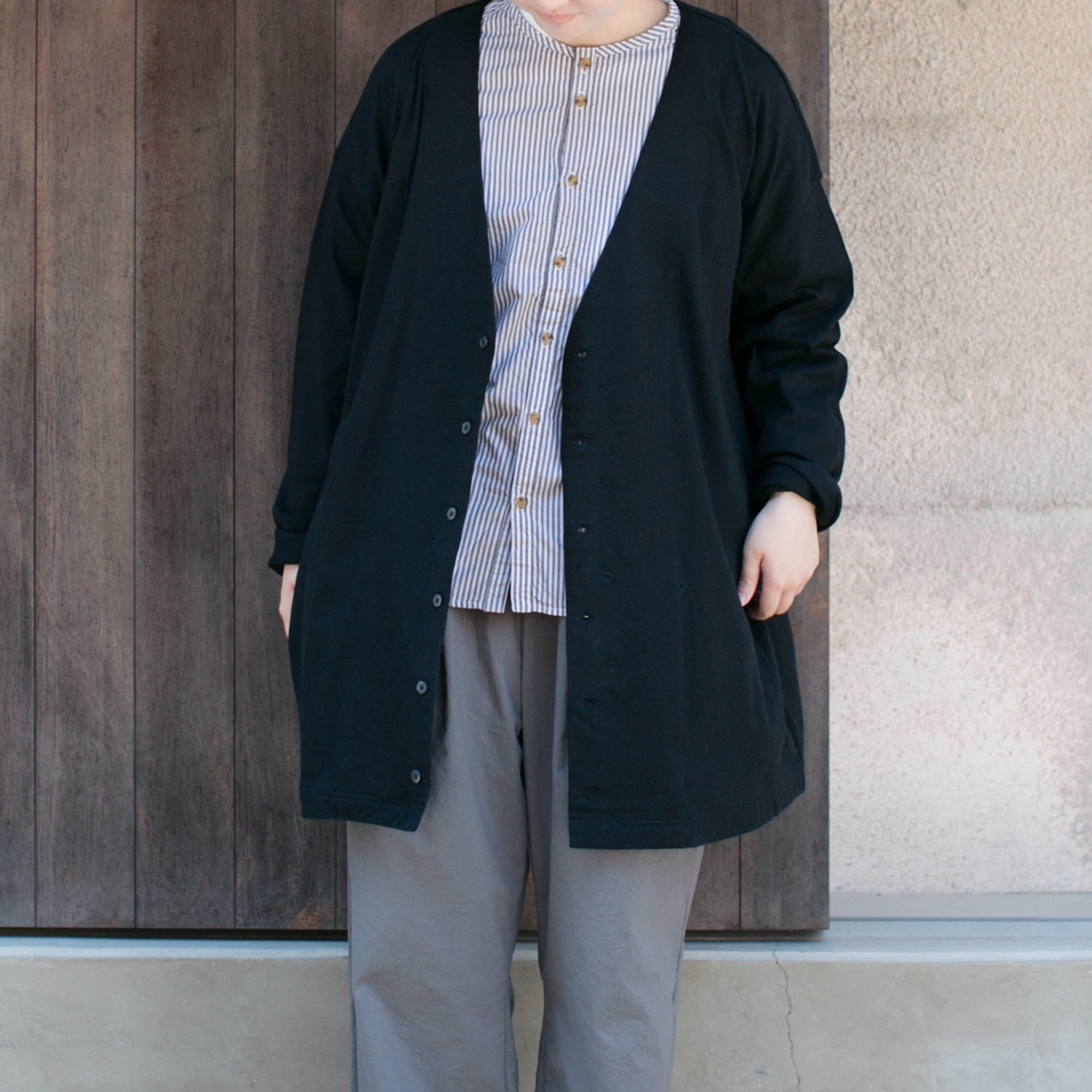Vneck cardigan<br>No.2219-A