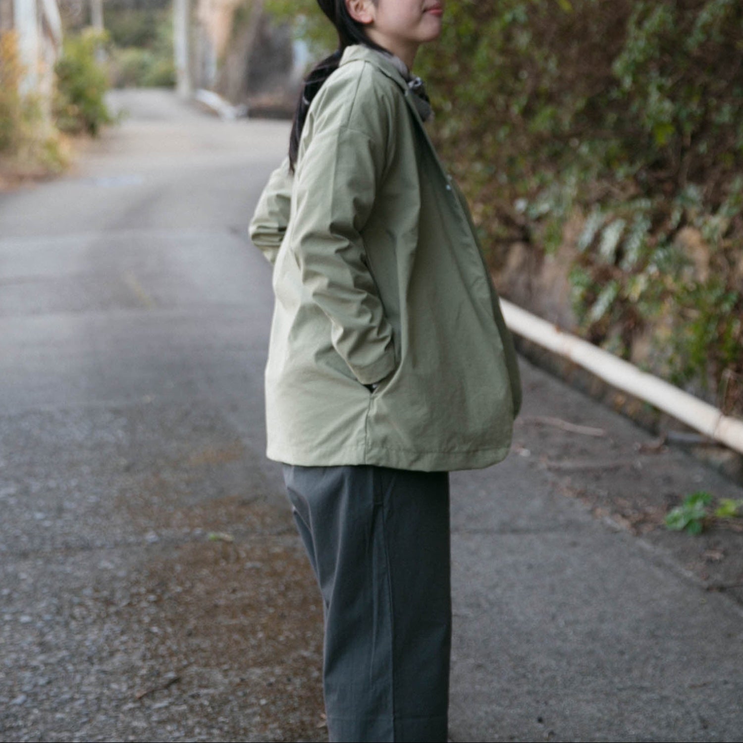 Nylon round cardigan<br> tailored collar<br> No.2560