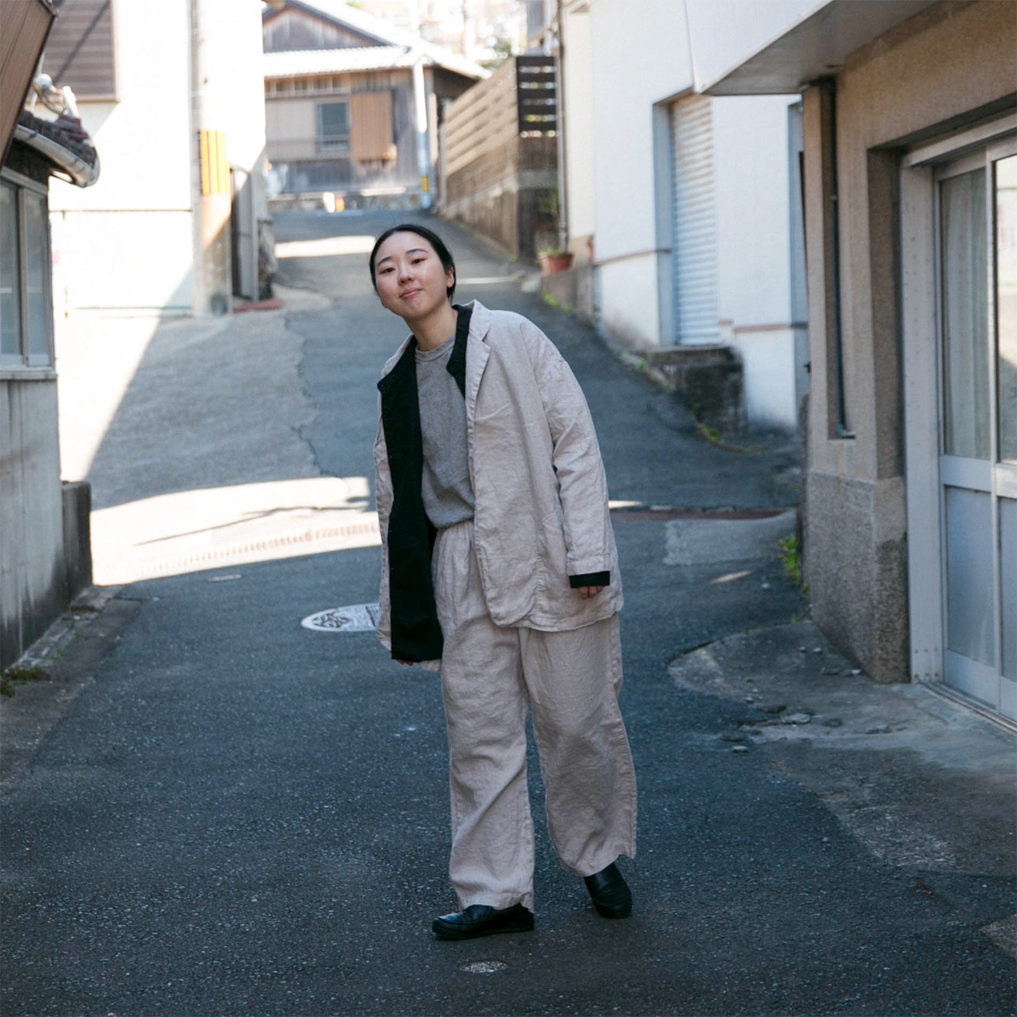 Linen round cardigan<br>tailored collar<br>No.2563