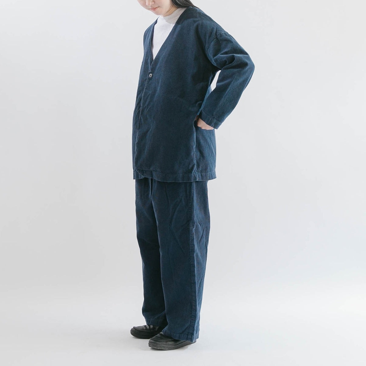 Corduroy<br>round cardigan<br>No.2610