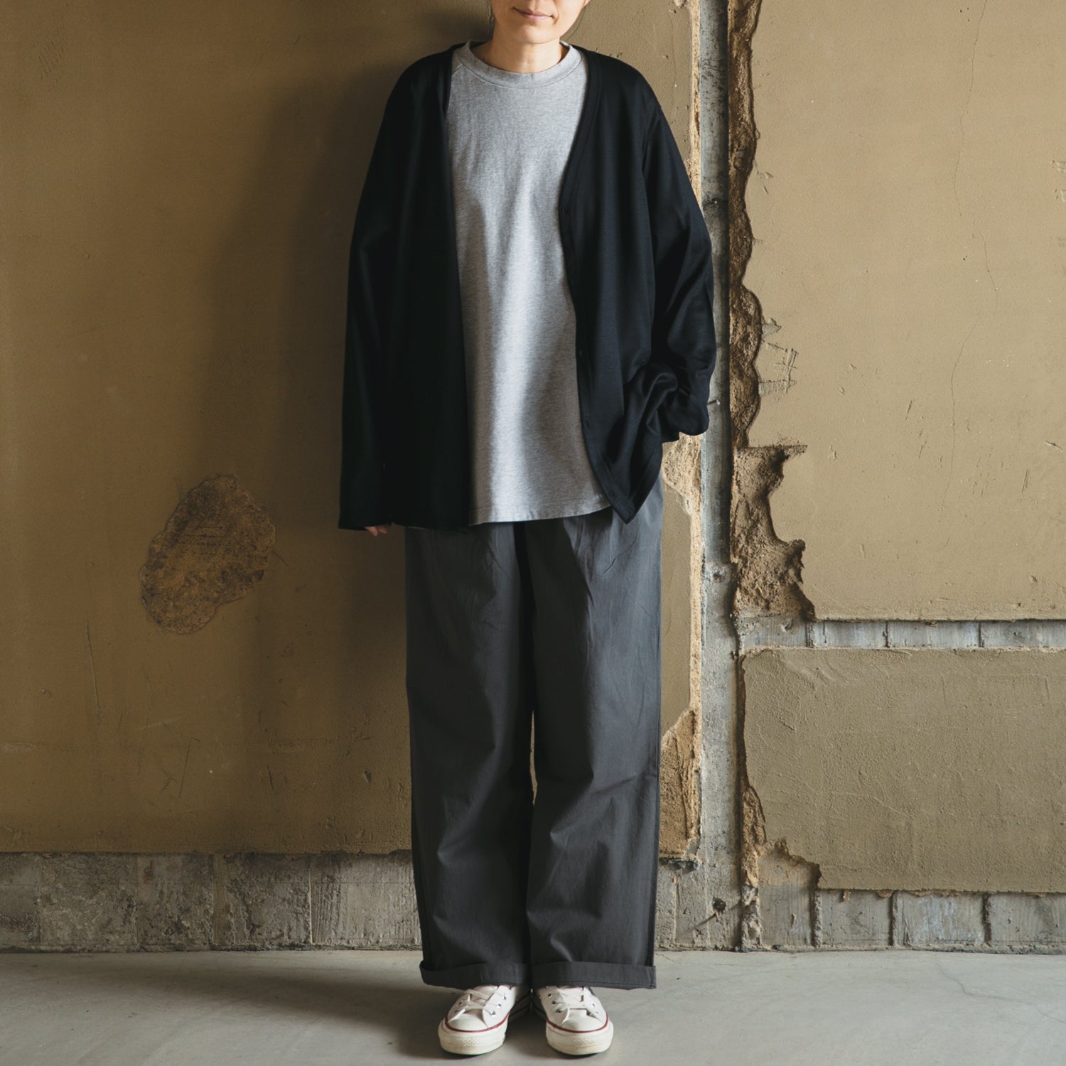 Merino wool<br>Vneck cardigan<br>No.2624