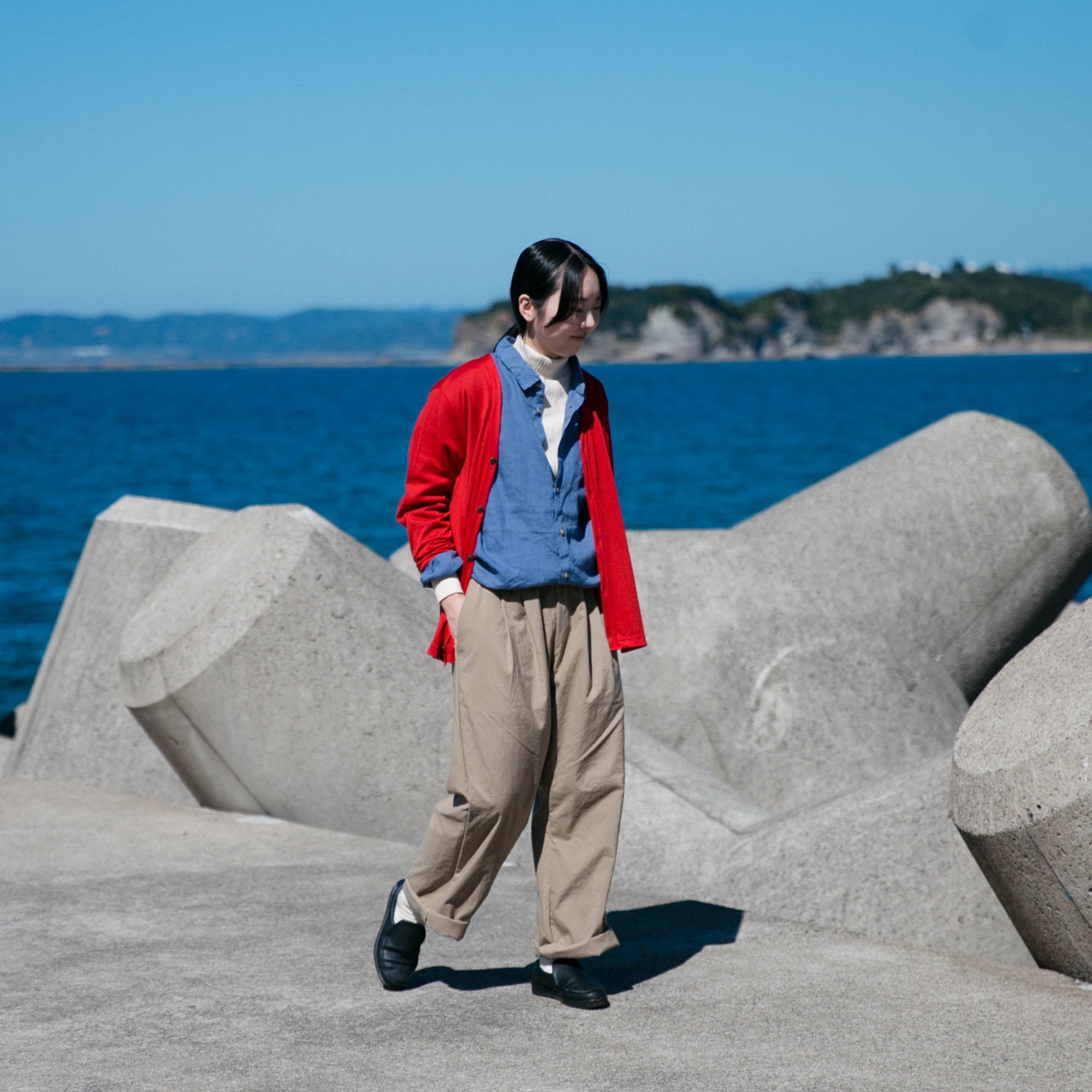 Merino wool<br>Vneck cardigan<br>No.2624